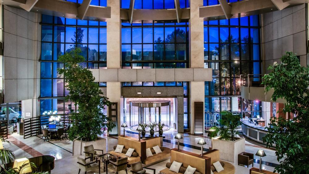 Eurostars Suites Mirasierra Мадрид Интериор снимка Lobby