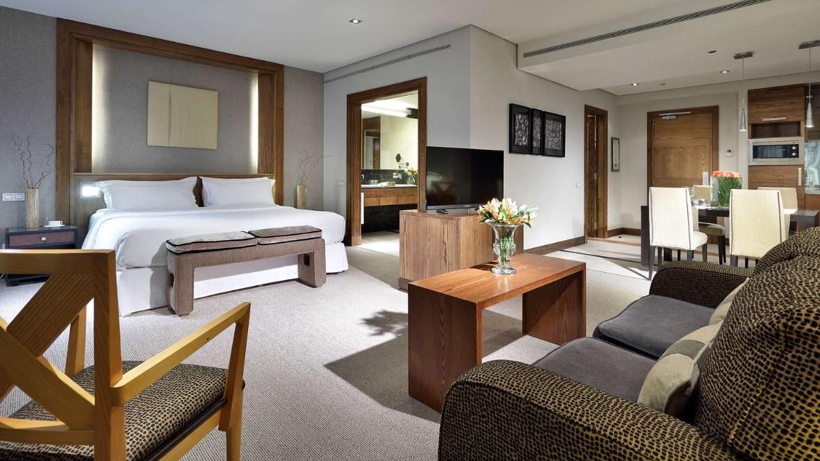 Eurostars Suites Mirasierra Мадрид Екстериор снимка A suite at the InterContinental London