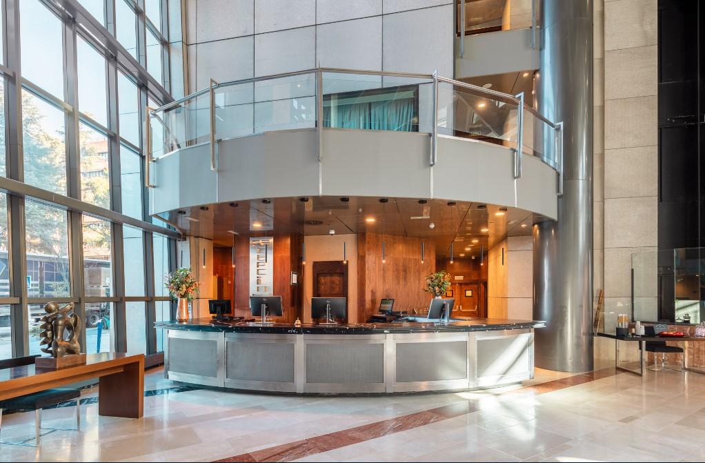 Eurostars Suites Mirasierra Мадрид Екстериор снимка The lobby of the hotel