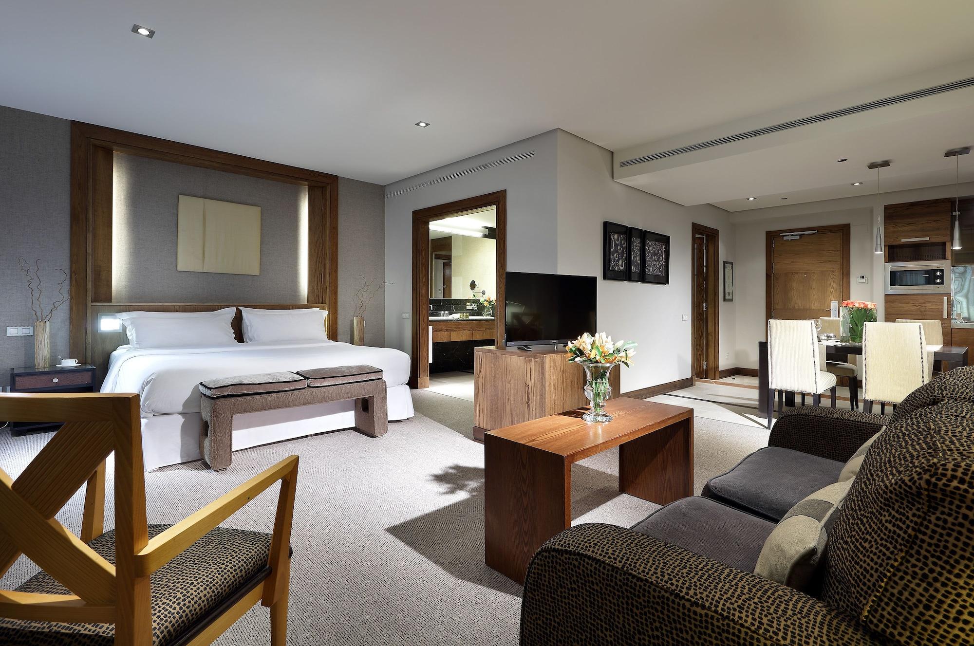 Eurostars Suites Mirasierra Мадрид Екстериор снимка A suite at the Conrad London St. George's Wharf