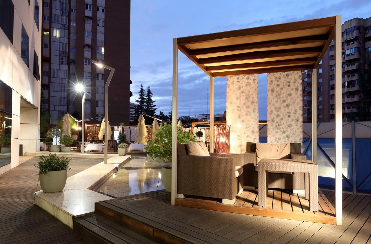 Eurostars Suites Mirasierra Мадрид Екстериор снимка The Sky Bar